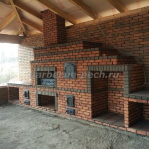 Зона барбекю из кирпича